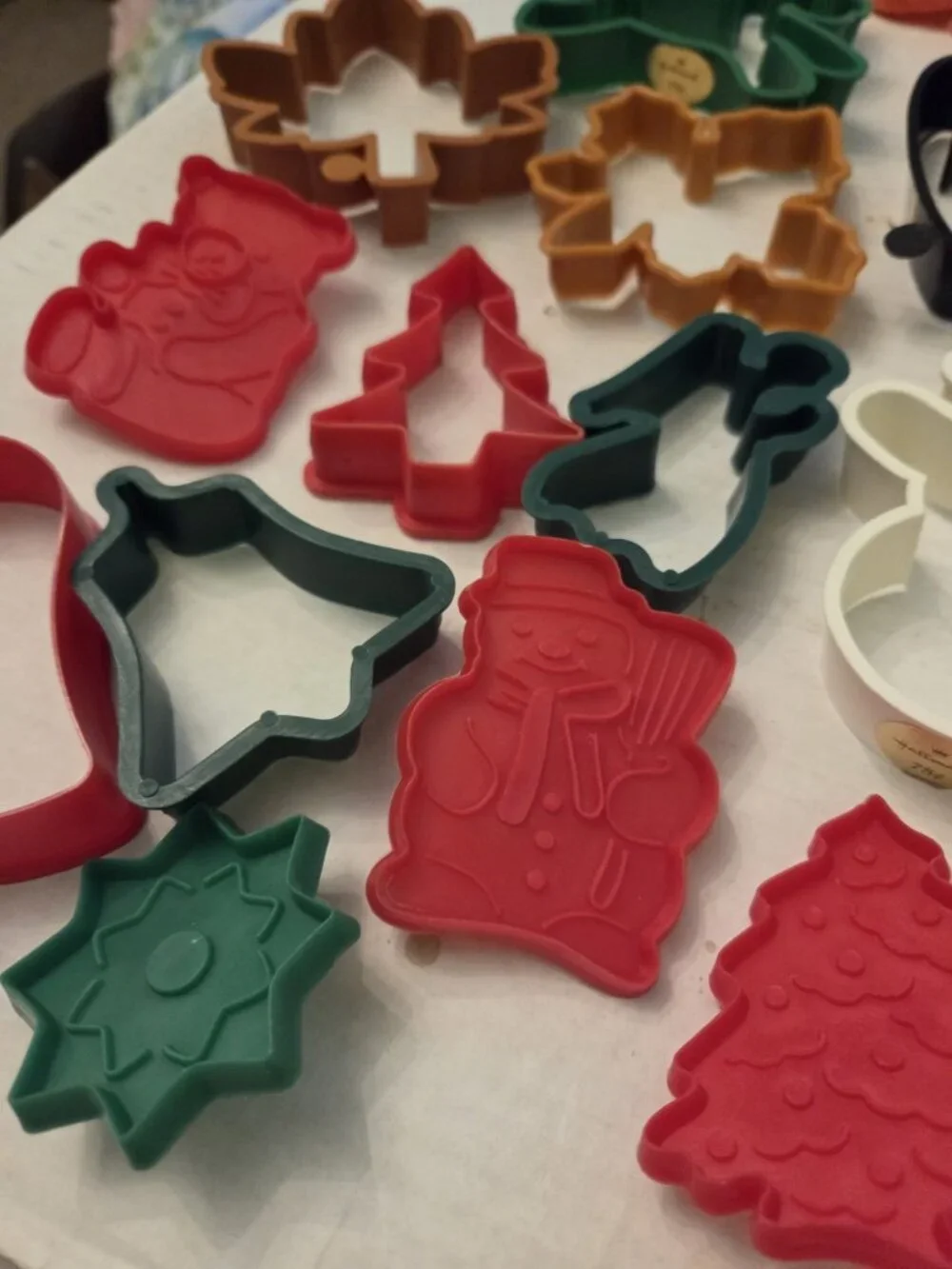 Vtg Huge Lot 33 Cookie cutters Plastic Holiday Christmas Halloween St Patrick